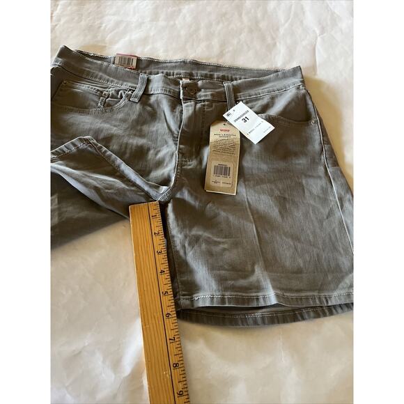 Levis Jean Shorts Mens 31 Gray Mid Length Denim Chino Short Vintage Soft NWT - Picture 10 of 10